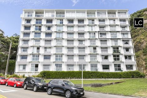 Photo of property in The Capital, 17/370 Oriental Parade, Oriental Bay, Wellington, 6011