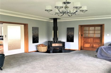 Photo of property in 402 South Road, Hawera, 4674