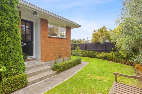 Photo of property in 2/1 Meadow Street, Papanui, Christchurch, 8052