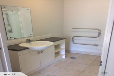 Photo of property in Bay Palms Apartments, 8/30b Bute Road, Browns Bay, Auckland, 0630