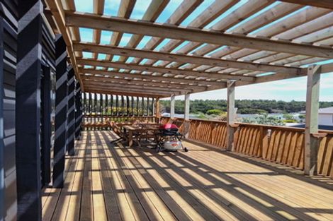 Photo of property in 6 Arataki Grove, Waitarere Beach, Levin, 5510