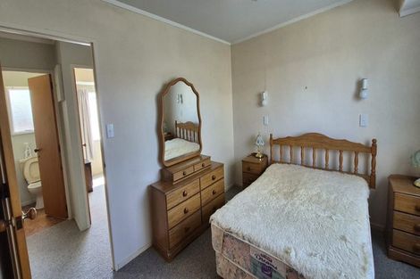 Photo of property in 14 Pemberton Crescent, Greerton, Tauranga, 3112