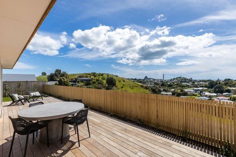 Photo of property in 9a Lemont Place, Westown, New Plymouth, 4310