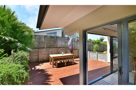 Photo of property in 88a Brian Crescent, Stanmore Bay, Whangaparaoa, 0932