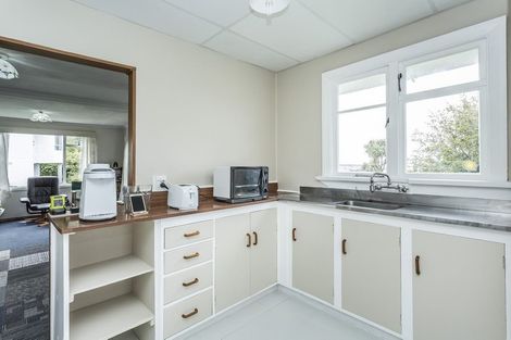 Photo of property in 56 Lindsay Road, Balaclava, Dunedin, 9011