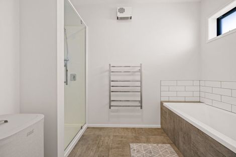 Photo of property in 16 Stace Hopper Drive, One Tree Point, 0118