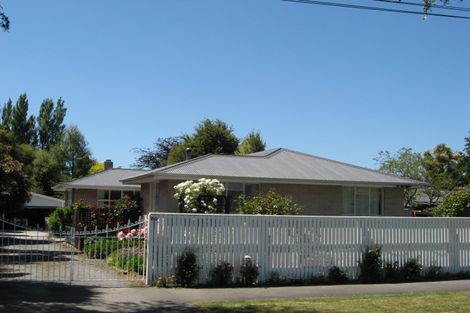 Photo of property in 27 Hawthornden Road, Avonhead, Christchurch, 8042