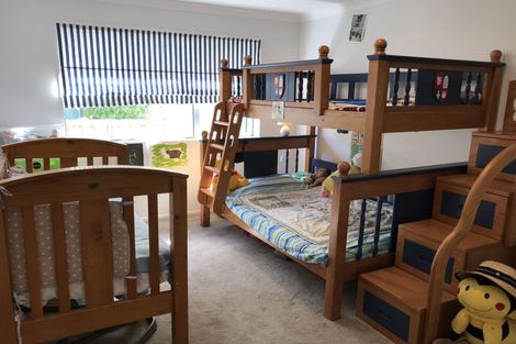 Photo of property in 1 Bangla Place, Massey, Auckland, 0614