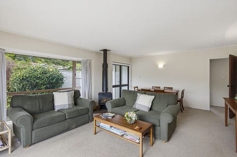 Photo of property in 15a Te Maku Grove, Waikanae, 5036