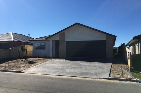 Photo of property in 14 Marion Crescent, Papamoa Beach, Papamoa, 3118