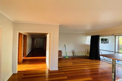 Photo of property in 9 Mcleod Road, Henderson, Auckland, 0612