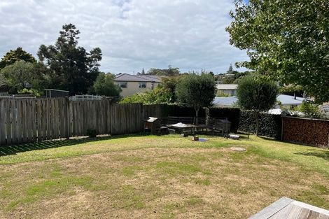 Photo of property in 7 Meadowvale Avenue, Forrest Hill, Auckland, 0620