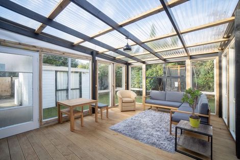 Photo of property in 11 Franklin Avenue, Hokowhitu, Palmerston North, 4410