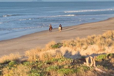 Photo of property in 563 Pukehina Parade, Pukehina, Te Puke, 3189