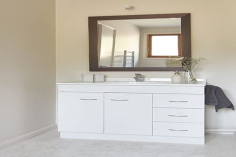 Photo of property in 5 Lapwing Lane, Mount Pleasant, Christchurch, 8081