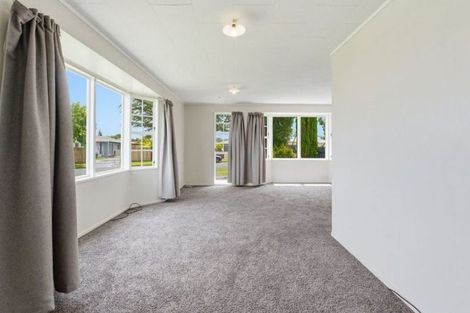 Photo of property in 52 Acacia Street, Kelvin Grove, Palmerston North, 4414