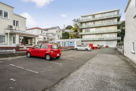 Photo of property in 2/4 Kenwyn Terrace, Newtown, Wellington, 6021