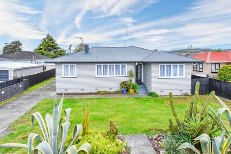 Photo of property in 34 Rollerson Street, Papakura, 2110