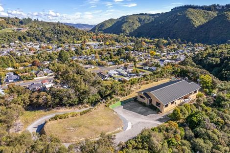 Photo of property in 49a Gillespies Road, Birchville, Upper Hutt, 5018