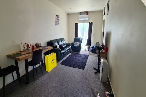 Photo of property in 14 Vitex Lane, Henderson, Auckland, 0612