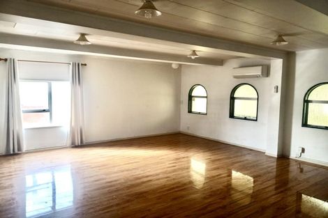 Photo of property in 37 Awaruku Road, Torbay, Auckland, 0630