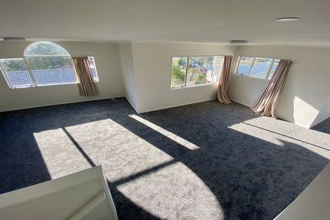 Photo of property in 8 Alice Place, Hillcrest, Auckland, 0627
