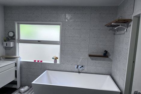 Photo of property in 171 Miromiro Road, Normandale, Lower Hutt, 5010