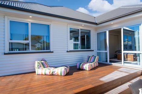 Photo of property in 274 Riverlaw Terrace, Saint Martins, Christchurch, 8022