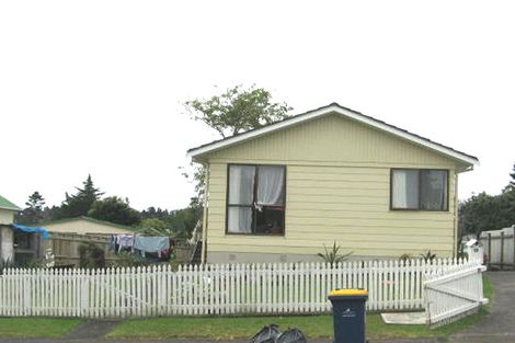 Photo of property in 17 Urlich Drive, Ranui, Auckland, 0612