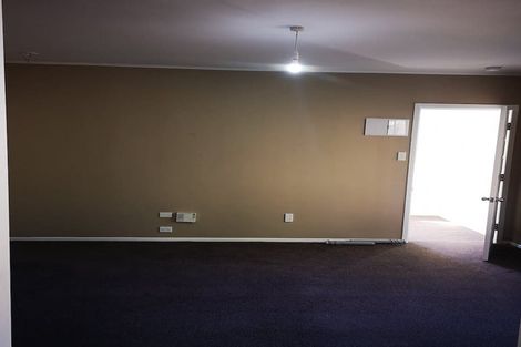 Photo of property in 187 Sievers Grove, Cannons Creek, Porirua, 5024