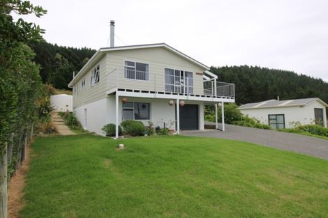 Photo of property in 13 Sandy Bay Drive, Mataikona, Tinui, 5889