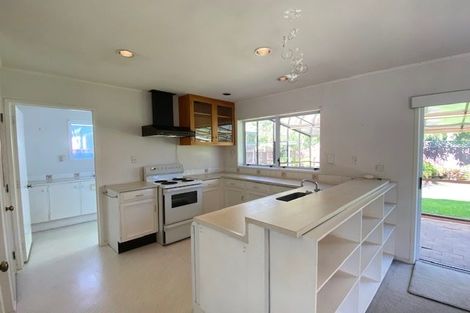Photo of property in 10 Mimosa Place, Half Moon Bay, Auckland, 2012