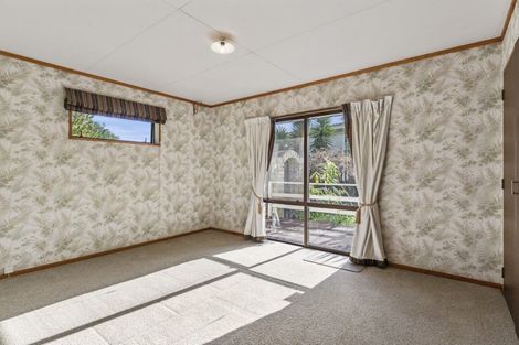 Photo of property in 5 Johnston Place, Welcome Bay, Tauranga, 3112