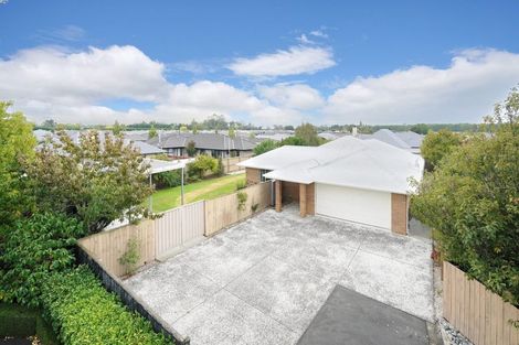 Photo of property in 8 Parkinson Place, Woodend, 7610