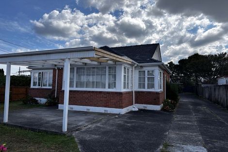 Photo of property in 2/11 Fruitvale Road, New Lynn, Auckland, 0600