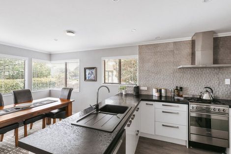 Photo of property in 3 Cambridge Road, Judea, Tauranga, 3110