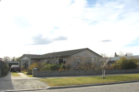 Photo of property in 100 Ashworth Street, Alexandra, 9320