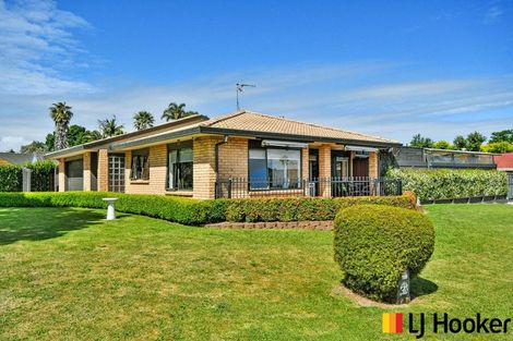 Photo of property in 1 Mull Place, Wattle Downs, Auckland, 2103