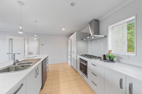 Photo of property in 71 Grenada Drive, Grenada Village, Wellington, 6037