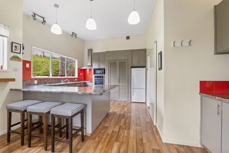 Photo of property in 245 Frankley Road, Frankleigh Park, New Plymouth, 4310