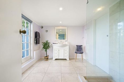 Photo of property in 140 Anzac Road, Pukekohe, 2120