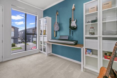 Photo of property in 18 Porowha Road, Westgate, Auckland, 0814