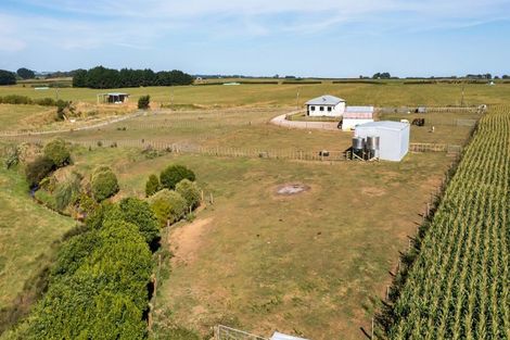 Photo of property in 33 Foreman Road, Manutahi, Patea, 4598