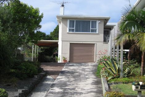 Photo of property in 10 Barron Drive, Green Bay, Auckland, 0604