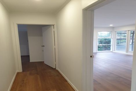 Photo of property in 43 Larne Avenue, Pakuranga Heights, Auckland, 2010