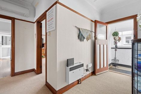 Photo of property in 15 Cambridge Terrace, Masterton, 5810