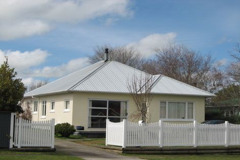 Photo of property in 142 Miranda Street, Stratford, 4332