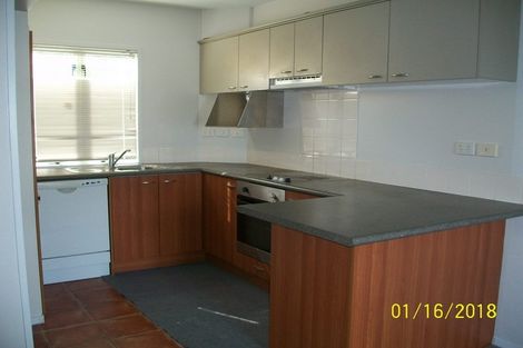 Photo of property in 1 Mt Lebanon Lane, Henderson, Auckland, 0612