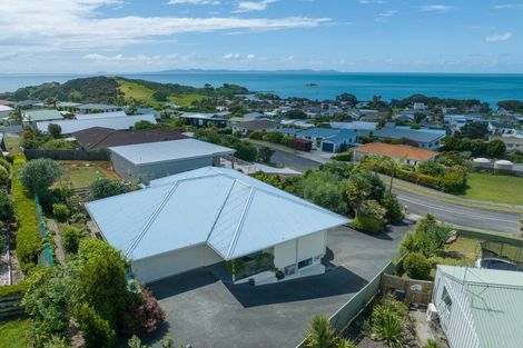 Photo of property in 4 Torsby Road, Coopers Beach, 0420