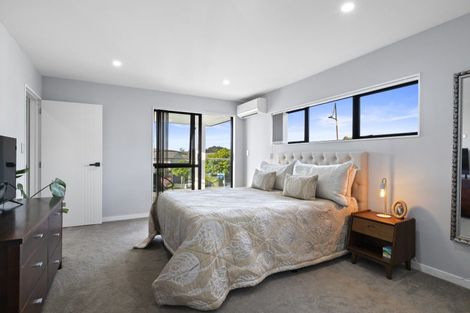 Photo of property in 1 Sai Ridge Close, Pukekohe, 2120